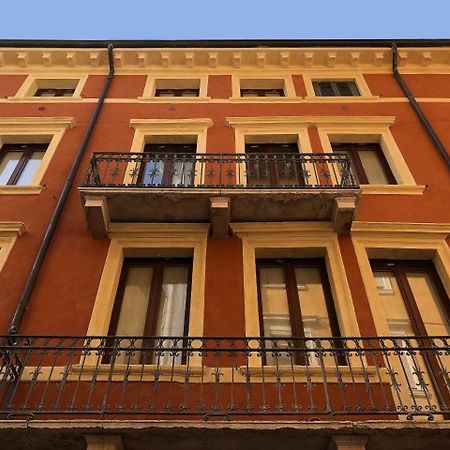 Vivaverona Rooms Εξωτερικό φωτογραφία