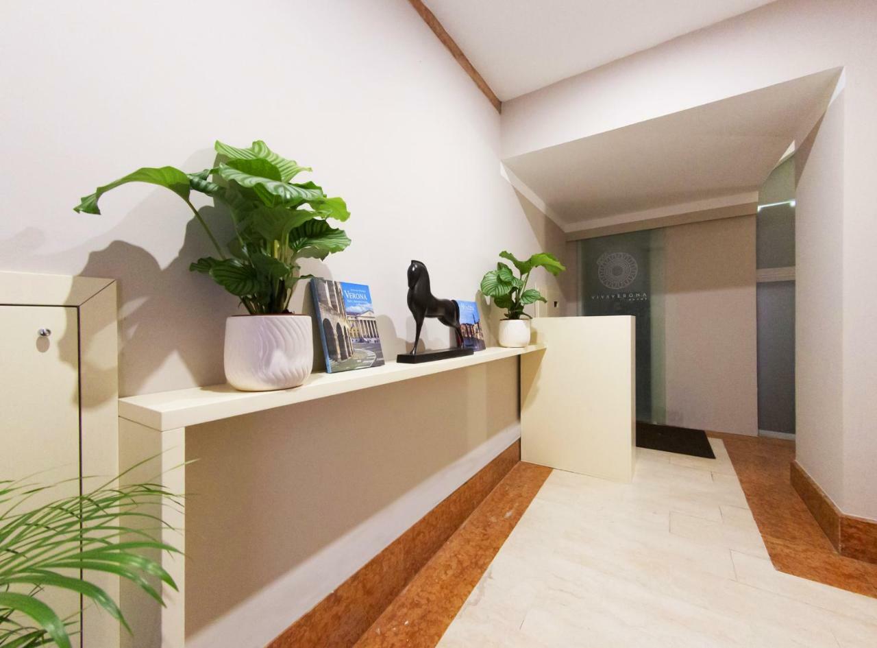 Vivaverona Rooms Εξωτερικό φωτογραφία